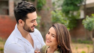 Jasmine Bhasin Suffers From Corneal Damage, Boyfriend Aly Goni Calls Her 'Strongest' As She Recovers