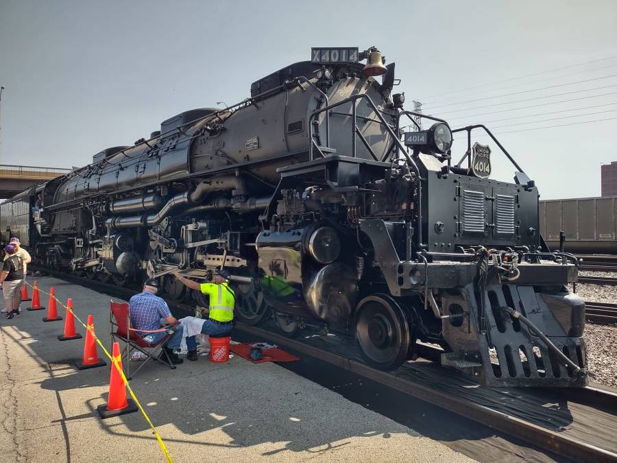 ‘Big Boy’ locomotive arrives to St. Louis in full force