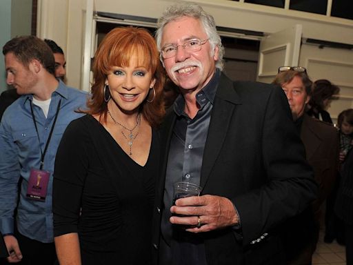 Reba McEntire Says She'll Miss Late Joe Bonsall's 'Smiling Face' After Death of Oak Ridge Boys Member