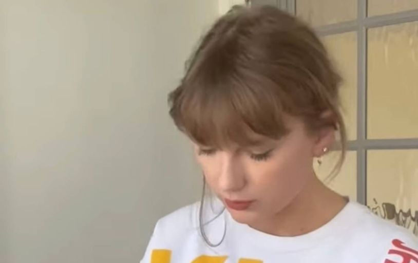 Taylor Swift shares video glimpse of life with Travis Kelce. And she’s wearing KU gear