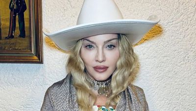 No México, Madonna usa roupas de Frida Kahlo e se emociona: "Foi mágico"