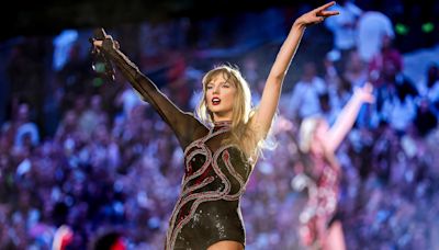 Why Taylor Swift’s Fans Are Convinced a ‘Hiss’ at Her Milan Show Hints She’s Announcing ‘Reputation TV’