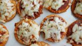These 4-Ingredient Pizza Saucers Start With Ritz Crackers