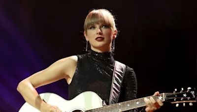 A Viral Fan Theory Says Sylvia Plath Inspired Taylor Swift’s New Album