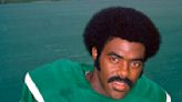 Richard Caster, a 3-time Pro Bowl tight end and wide receiver for the Jets, dies at 75