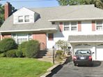 164 Jeffer Ct, Ridgewood NJ 07450