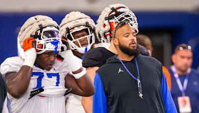 How Florida football OL coach Jonathan Decoster plans to use his NFL background with Gators