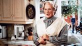 ‘Mrs. Doubtfire’ Star Says Robin Williams Wrote Letter to Principal After She Got Kicked Out of School During Filming