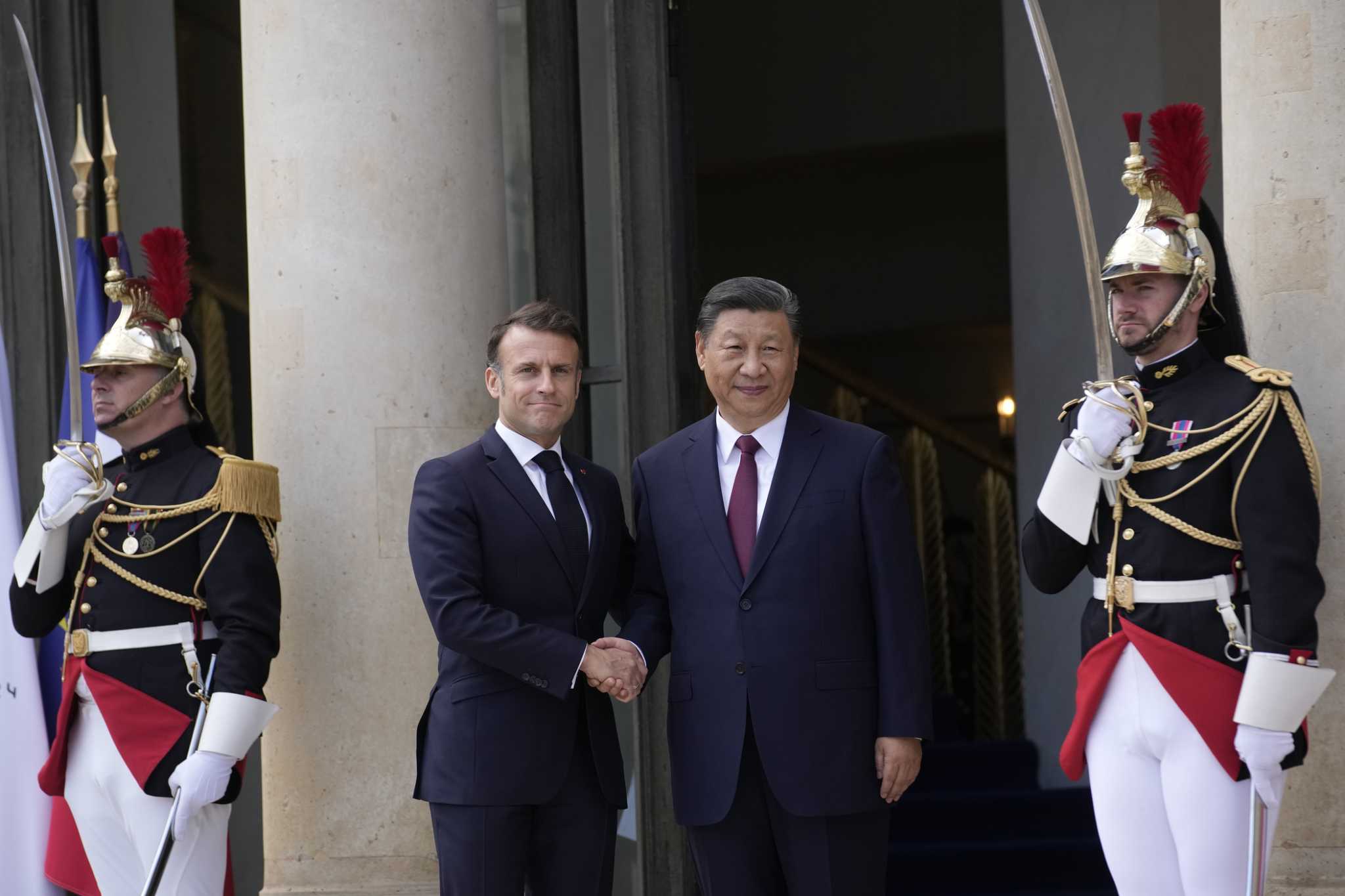 Macron puts trade and Ukraine as top priorities as China's Xi opens European visit in France