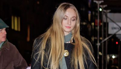 PSA: Sophie Turner just took the plunge and chopped her long hair into a lob