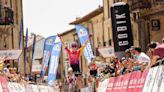 Itzulia Women: Demi Vollering wins stage 1 in Labastida