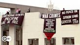 Pro-Palestinian protesters scale Australian parliament roof – DW – 07/04/2024