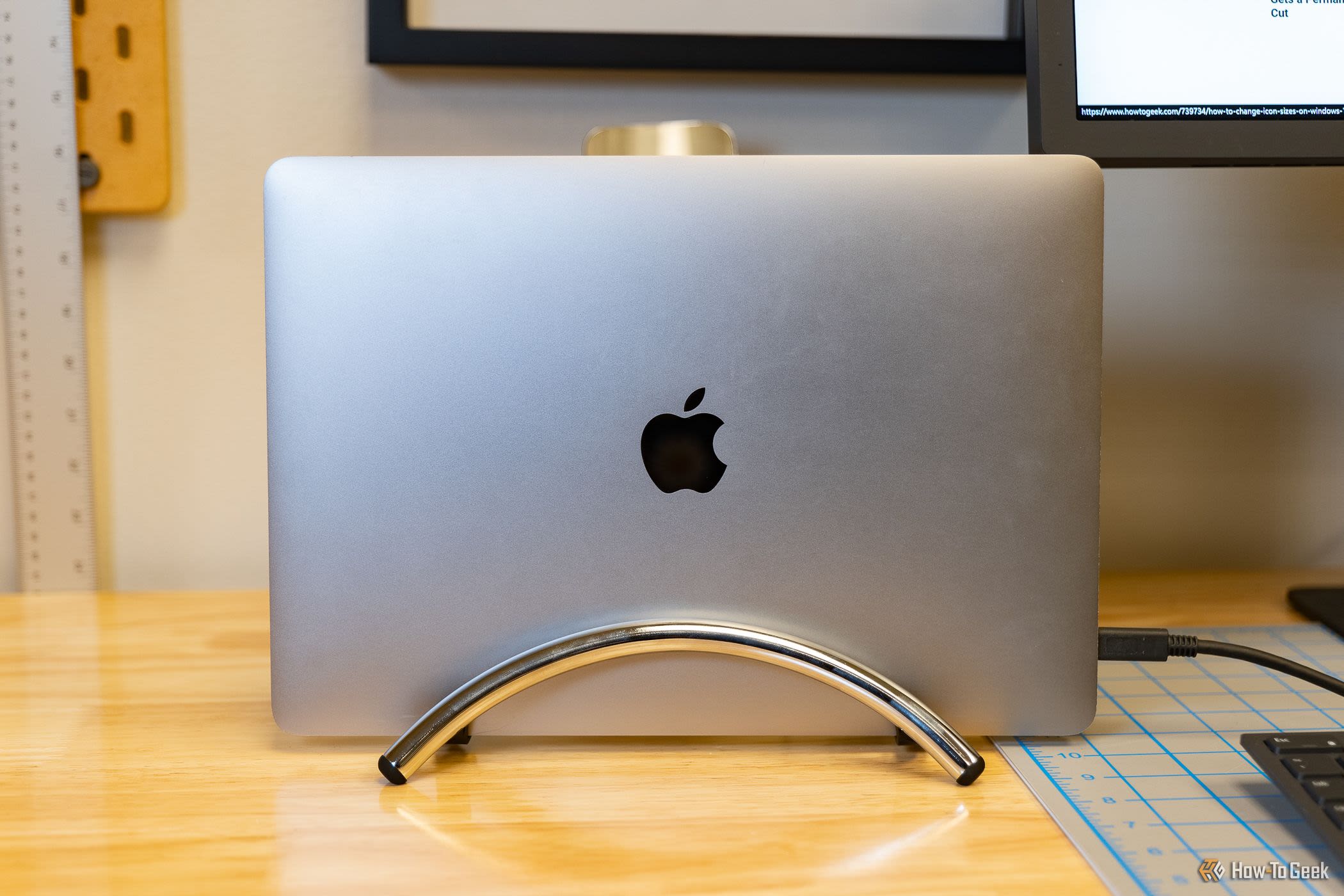 Twelve South BookArc Flex Review: The (Almost) Perfect MacBook Stand