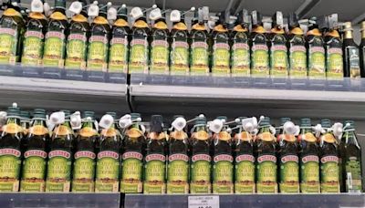 Preço nas alturas: Azeite ganha lacre antifurto em supermercado de Vitória
