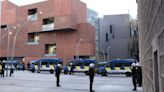 Desalojan a 37 personas en La Tancada, un edificio municipal ocupado en el Raval de Barcelona