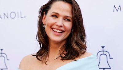 Jennifer Garner sends heartfelt message to special man in her life amid big family move