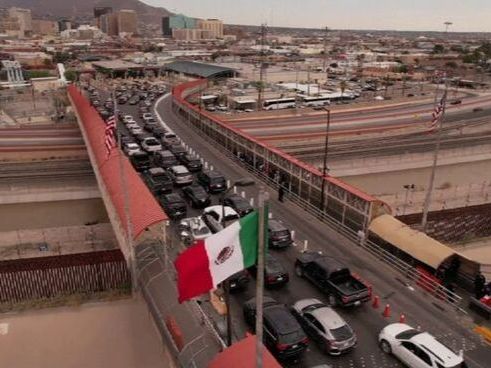 El fallo informático global causa también el caos en la frontera de EEUU y México