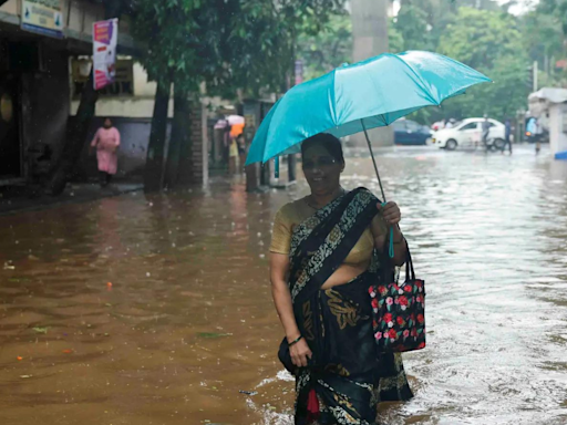 Mumbai to see heavy rainfall tomorrow, IMD in weather forecast. Police issue advisory