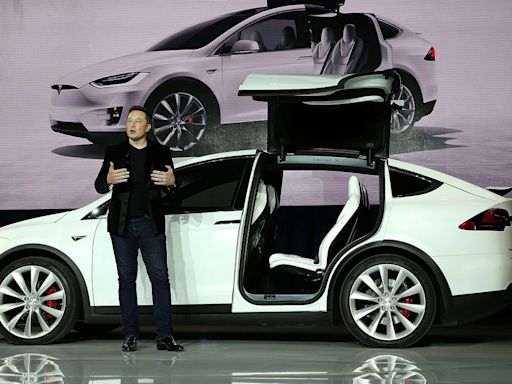 Tesla Shareholders to Vote on Paying Elon Musk and More