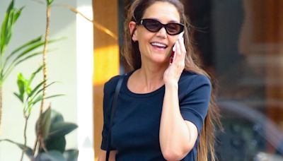 Katie Holmes Combined These Sneakily Flattering Jeans With Summer's Hottest Shoe