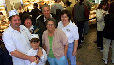Founder of beloved Southern California institution Porto's Bakery & Cafe dies at 92