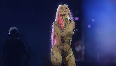 Las lágrimas de emoción de Karol G en su primer concierto en Madrid: "No puedo describir lo que siento"