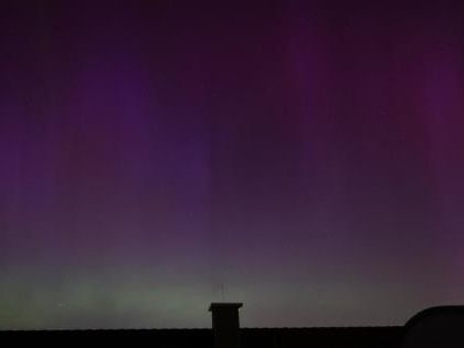 La inusual aurora boreal podría ser visible nuevamente este domingo en partes de EE.UU.