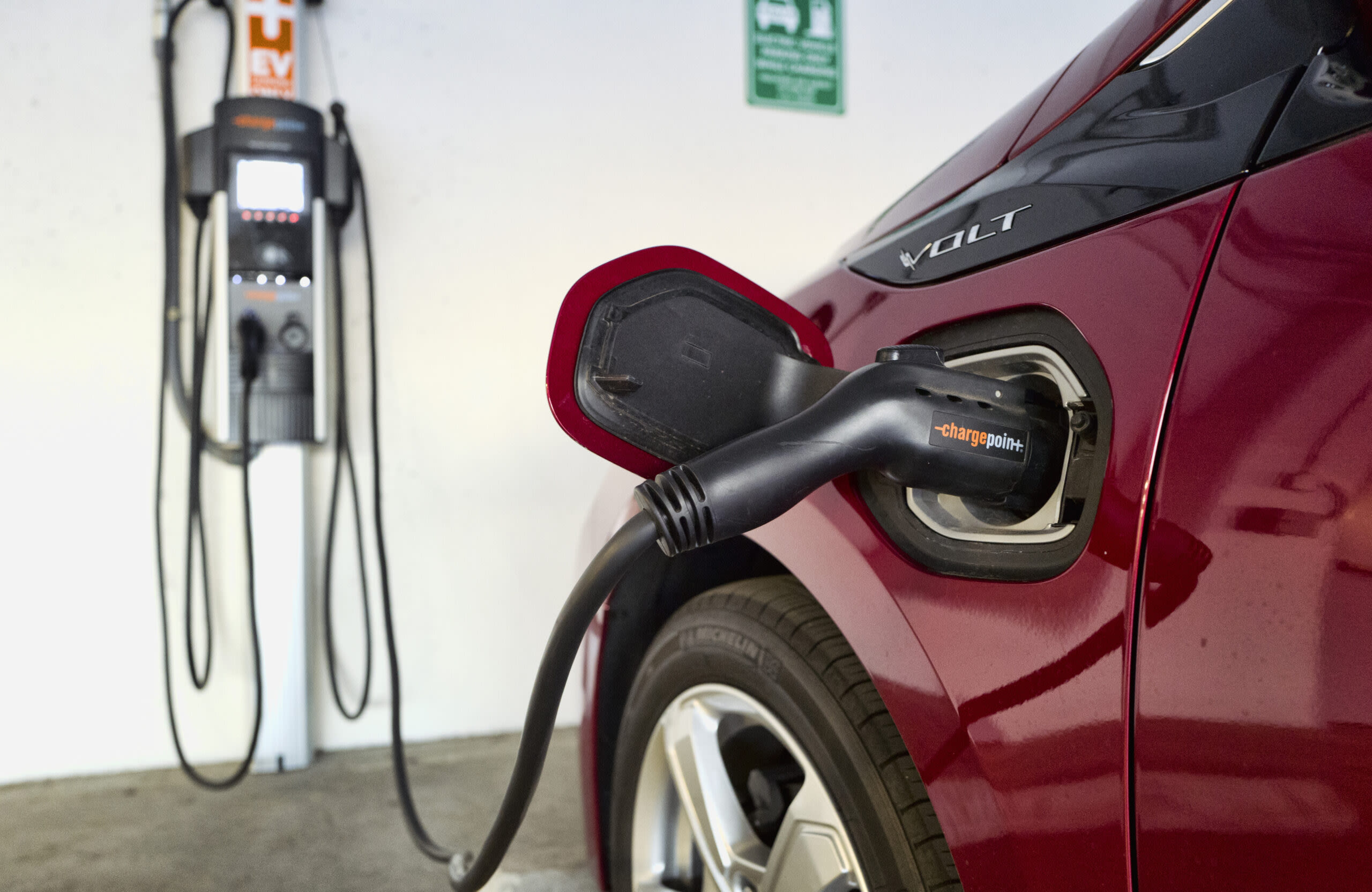 California Needs a Million EV Charging Stations — But That's 'Unlikely' and 'Unrealistic'