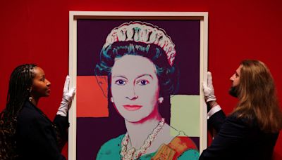 Retratos nunca vistos da família real britânica protagonizam nova exposição