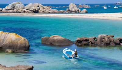 Découvrez les 9 plus belles plages de Bretagne où poser sa serviette cet été selon un célèbre guide de voyage