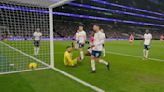 Premier League: Arsenal derrotó a Tottenham con un insólito gol en contra de Hugo Lloris, que volvió a hablar de la final del Mundial