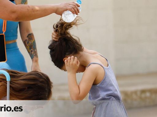 Escuelas al rojo vivo en Madrid: familias de guarderías y colegios contra la inacción del Gobierno de Ayuso frente al calor