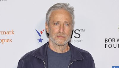 Jon Stewart Pops Up on ‘Jimmy Kimmel Live!’ During Night Off From ‘Daily Show’