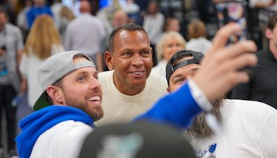 What Alex Rodriguez said on surprise podcast appearance at Minneapolis brewery