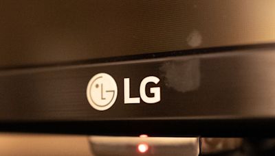 Your LG TV Will Reportedly Display Screensaver Ads. How To Turn Them Off.