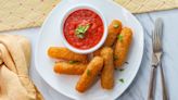 What's The Difference Between Cheese Curds And Mozzarella Sticks?