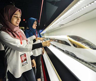 Malaysia to decide on Singapore high-speed rail link this year