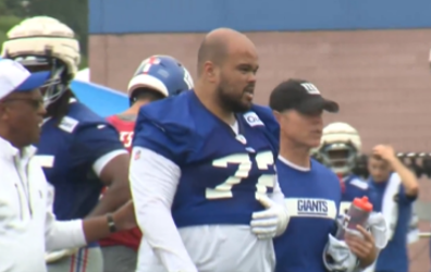 Giants OL Jermaine Eluemunor leaves Wednesday's practice with apparent injury