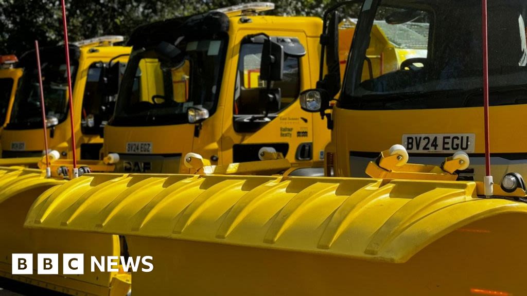 East Sussex: Gritters take to the roads in 'dry run' for winter