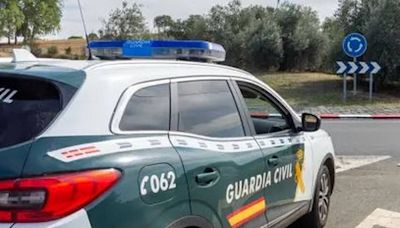 La Guardia Civil detiene a un hombre de 45 años por conducir bajo los efectos del alcohol, provocar un accidente y huir dejando a su acompañante, menor de edad, herida en Vilafamés