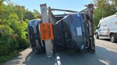 Chofer de un tráiler 'madrina' provoca aparatoso accidente en la vía Ciudad del Carmen-Atasta