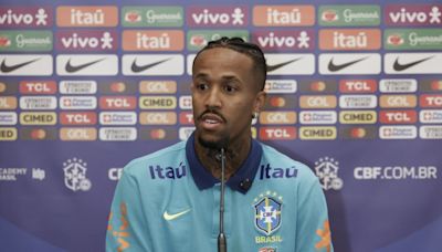 Militão: “Vinicius merece el Balón de Oro, sin duda”