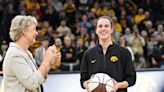 How many points did Iowa star Caitlin Clark score Sunday? Tracking her historic season