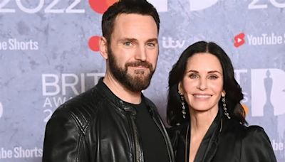 Courteney Cox confesó que su novio terminó con ella tras hacer terapia de pareja: “Me dolió mucho”