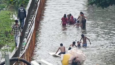Heavy Rains Batter Mumbai For Third Consecutive Day, Trains Delayed, Subways Submerged - News18