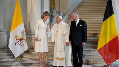 El papa Francisco recibe reprimenda del rey de Bélgica y de víctimas de abusos por los escándalos