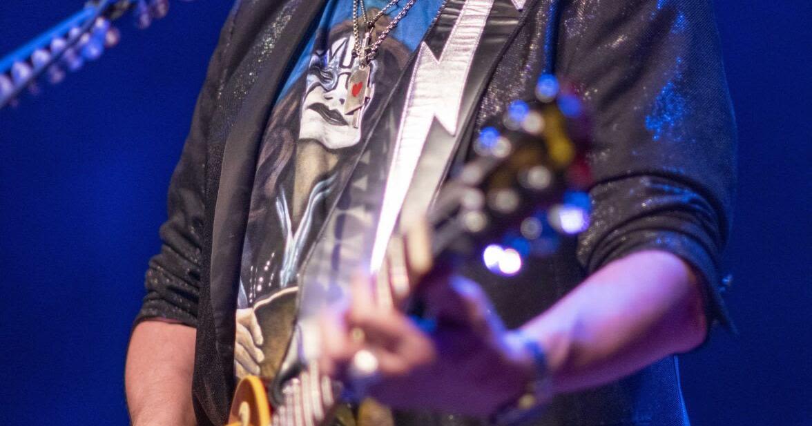 Kiss guitarist Frehley joins other rockers at Mohegan Sun