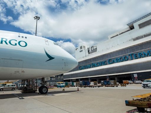 中菲行與國泰航空合作 提供上海飛芝加哥旺季包機服務