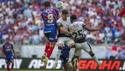 Corinthians vence Bahia, se distancia da zona de rebaixamento do Brasileiro e quebra tabu de dez anos