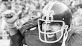 Franco Harris, Pittsburgh Steeler who caught Immaculate Reception, dies